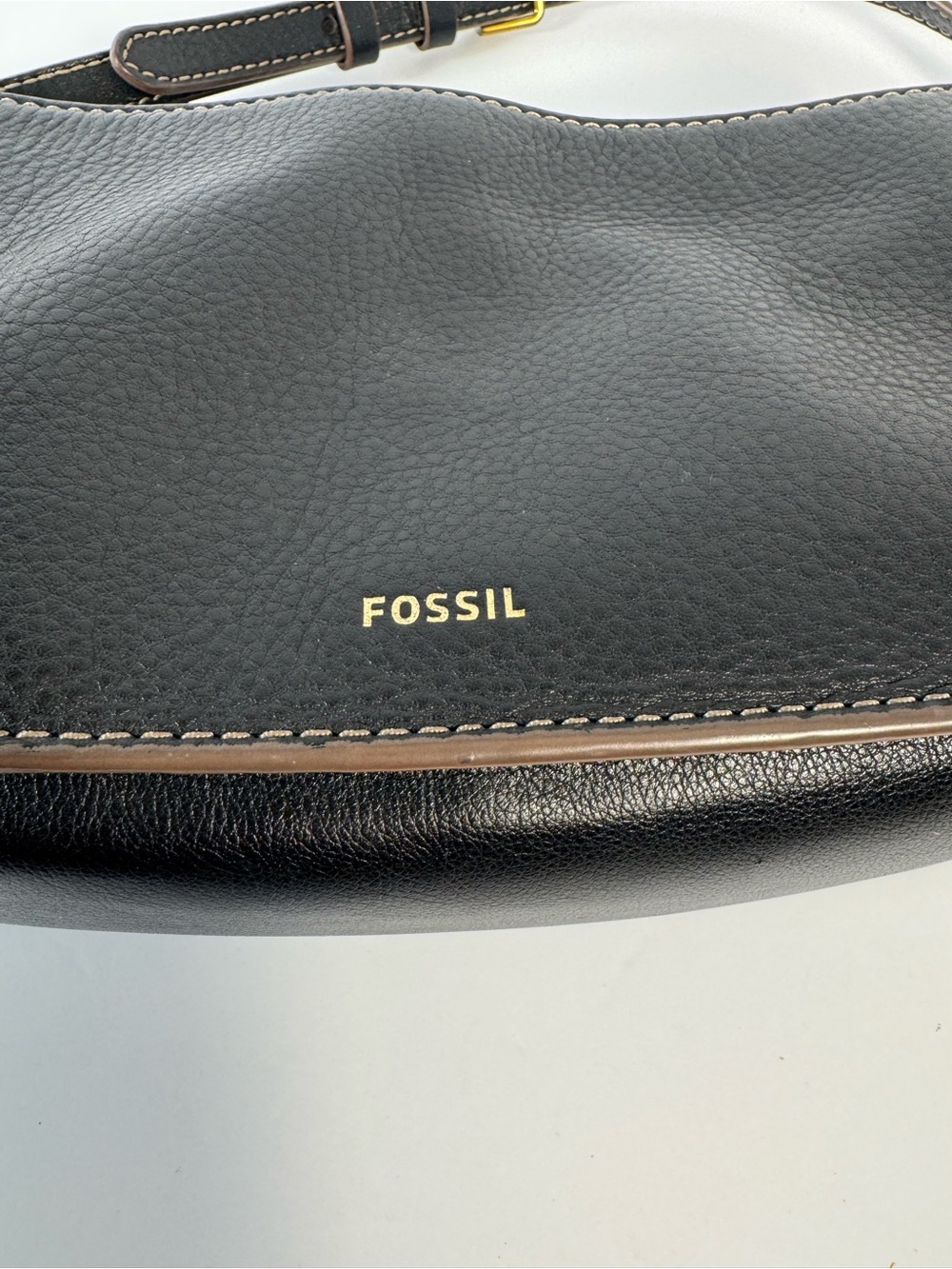 Fossil Black Leather Crossbody with Brown Trim - Picture 10 of 15